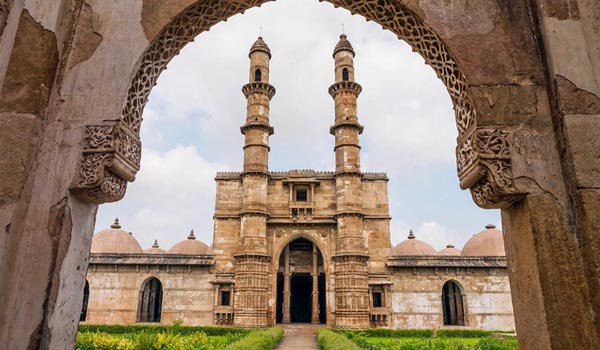 Jhulta Minar Ahmedabad
